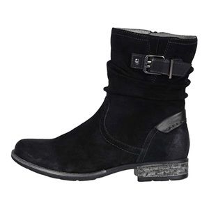 NEW Earth Avani Butternut Noir Suede Boots